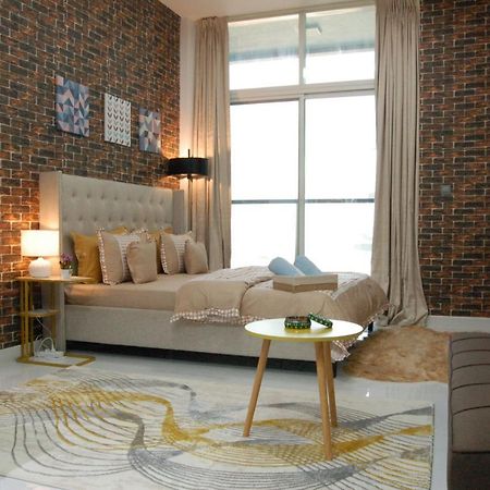 Beautiful Studio Appartment Near Dubai Global Village 외부 사진