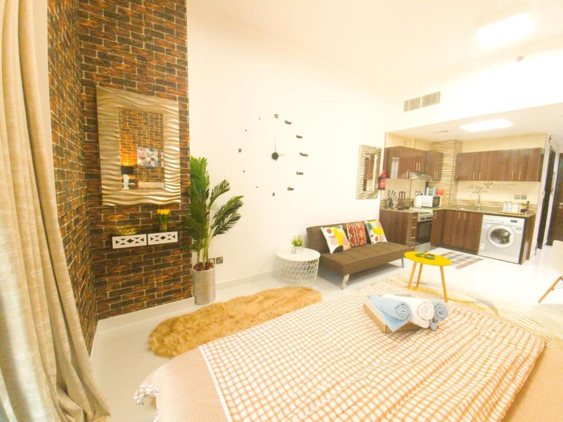 Beautiful Studio Appartment Near Dubai Global Village 외부 사진