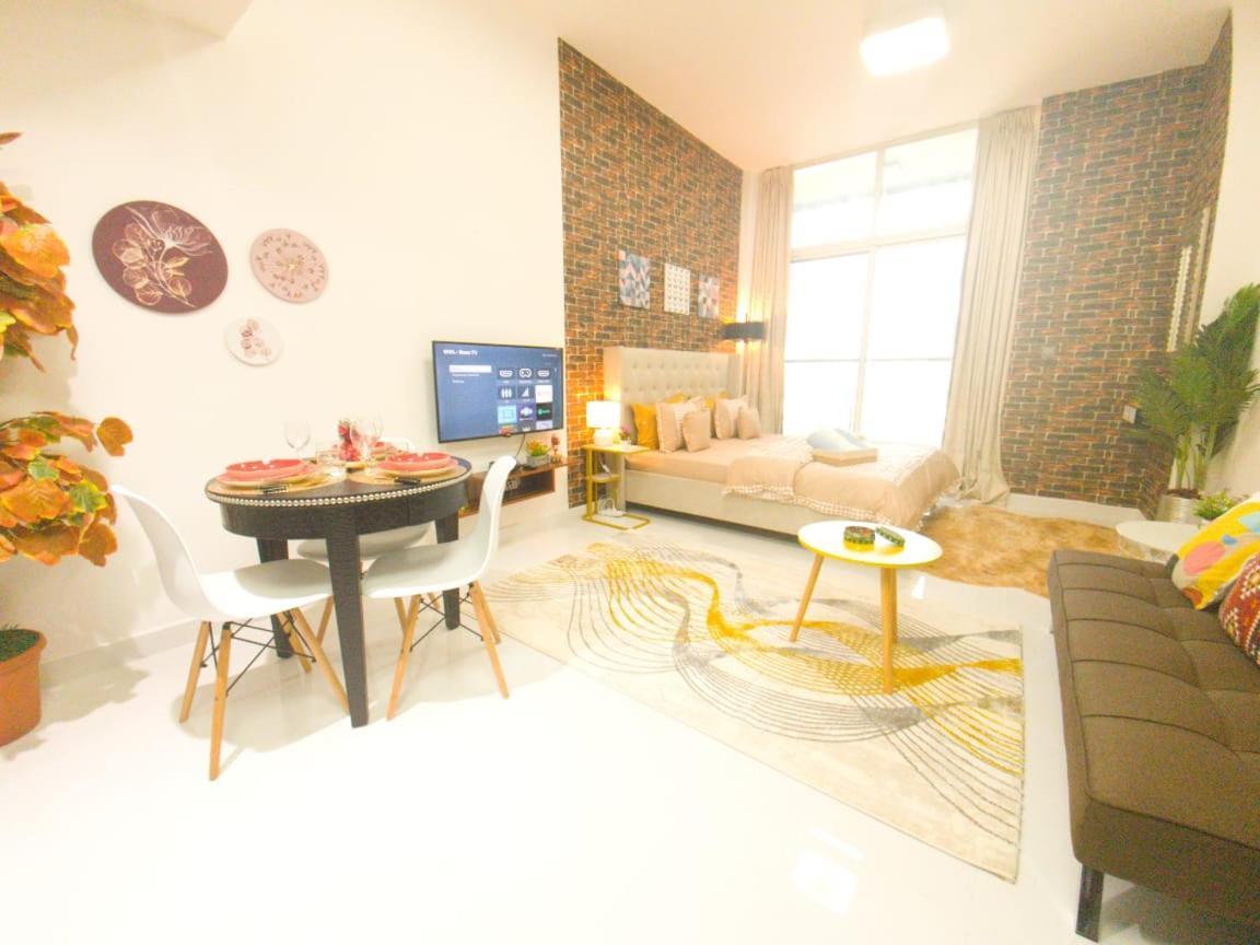 Beautiful Studio Appartment Near Dubai Global Village 외부 사진